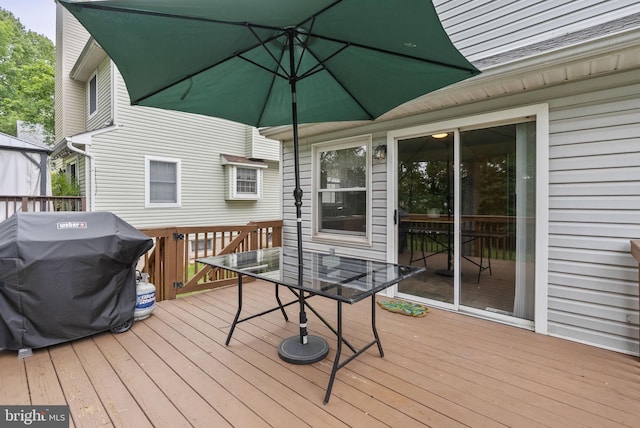 583 Upland St, Pottstown, PA 19464 - deck with area for grilling and outdoor dining area