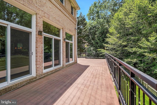 12213 Lake Potomac Ter, Potomac, MD 20854 - view of wooden terrace