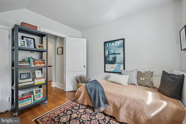 122 Waverly Rd, Wyncote, PA 19095 - bedroom featuring wood finished floors and arched walkways
