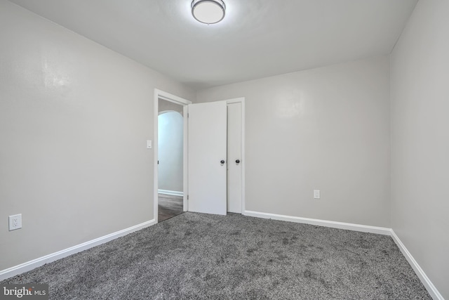 6505 Corkley Rd, Baltimore, MD 21237 - carpeted empty room featuring baseboards