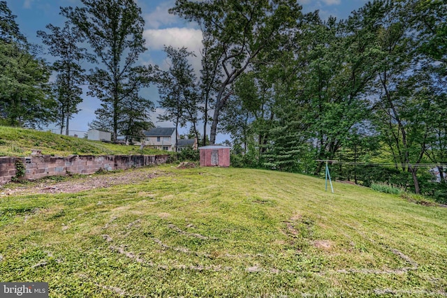 6505 Corkley Rd, Baltimore, MD 21237 - view of green lawn
