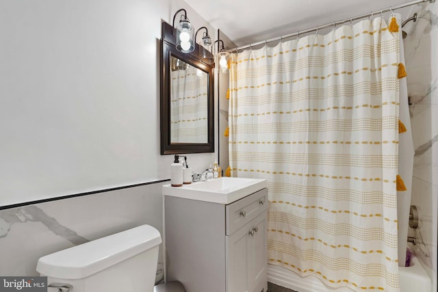 1200 S Arlington Ridge Rd Unit 314, Arlington, VA 22202 - bathroom with toilet, vanity, and shower / bathtub combination with curtain