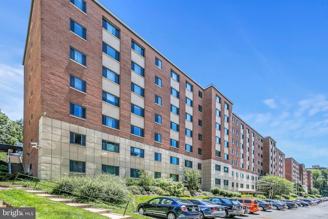 1200 S Arlington Ridge Rd Unit 314, Arlington, VA 22202 - view of property featuring uncovered parking