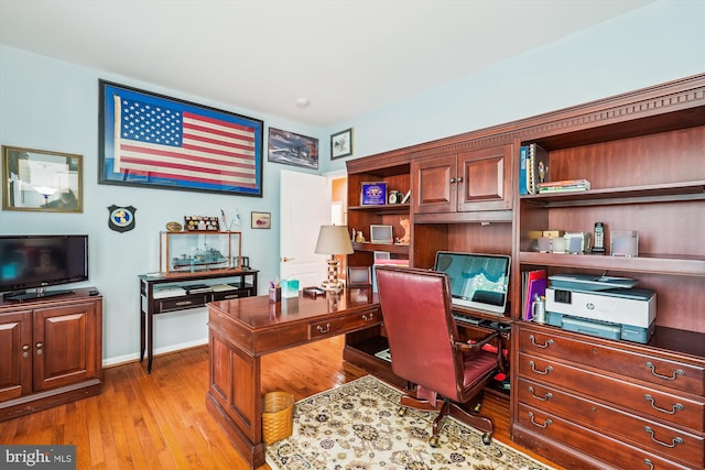 18403 Rim Rock Cir, Leesburg, VA 20176 - office area with hardwood / wood-style floors and baseboards