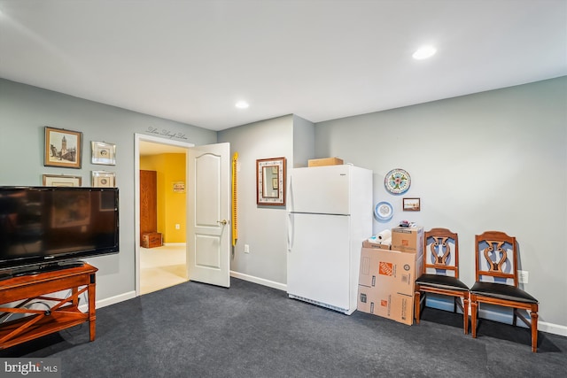 18403 Rim Rock Cir, Leesburg, VA 20176 - living area with baseboards, recessed lighting, and dark colored carpet