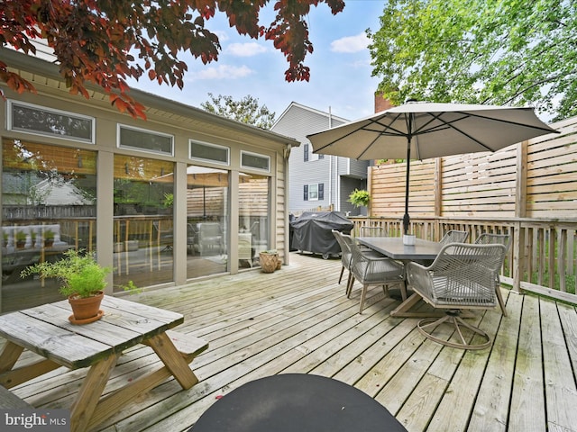 1549 N Jefferson Ct, Lancaster, PA 17602 - wooden deck with area for grilling and outdoor dining area