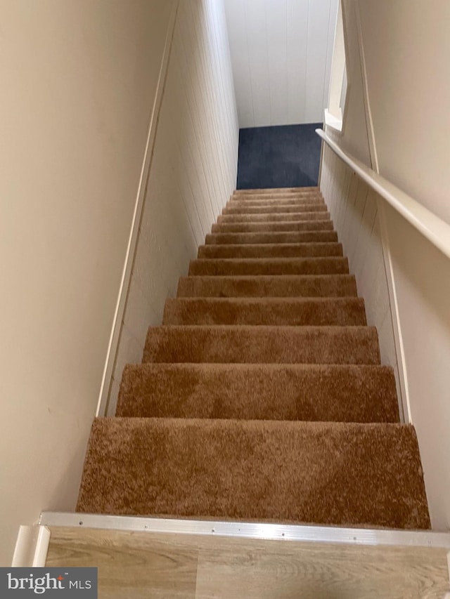 204 Marion Ave, Carlisle, PA 17013 - view of staircase