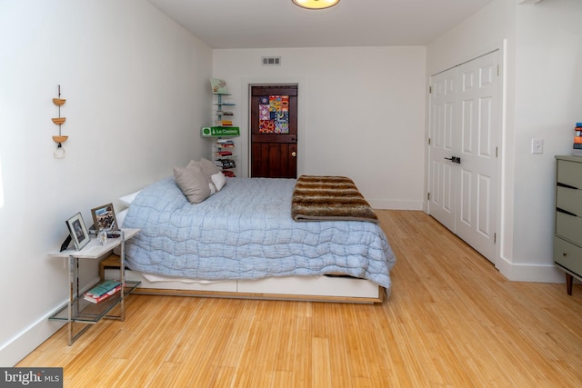 2539 Aquetong Rd, New Hope, PA 18938 - bedroom with wood finished floors and baseboards