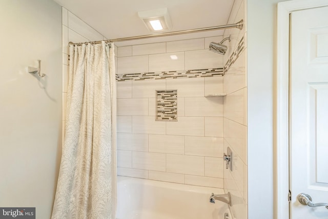 622 Hutchinson Ter, Holmes, PA 19043 - bathroom with shower / tub combo