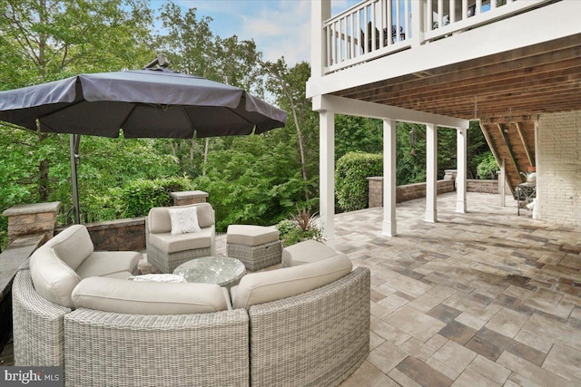 6808 Rehnquist Ct, New Market, MD 21774 - view of patio with an outdoor hangout area