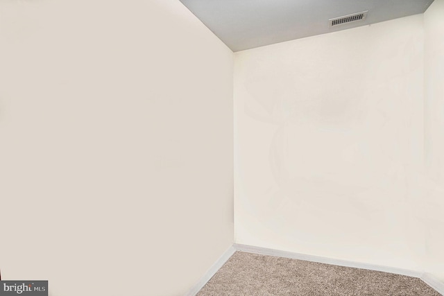 787 Park Rd, Lansdale, PA 19446 - carpeted empty room with baseboards