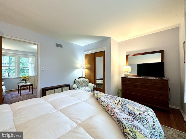 113 Sypherd Dr, Newark, DE 19711 - bedroom with a closet