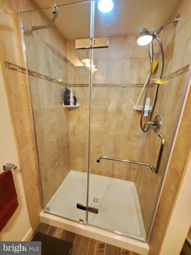 10 Stevens Ln, Tabernacle, NJ 08088 - full bath with a stall shower