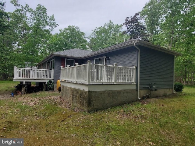 10 Stevens Ln, Tabernacle, NJ 08088 - back of house with a deck and a yard