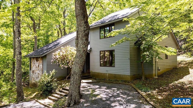 98 Pedlars Pt, Roseland, VA 22967 - view of front of property