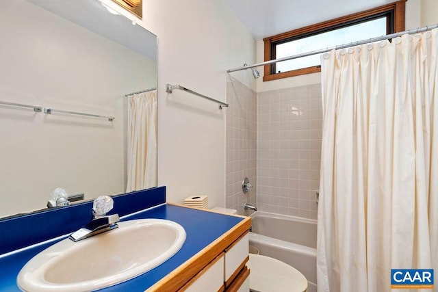 98 Pedlars Pt, Roseland, VA 22967 - full bathroom featuring toilet, vanity, and shower / bath combo