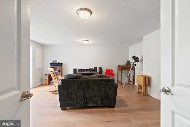 128 N Jay St, Middleburg, VA 20117 - living room featuring light wood finished floors and baseboards