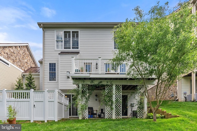 128 N Jay St, Middleburg, VA 20117 - back of property featuring a deck