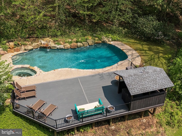 2762 Horseshoe Trl, Chester Springs, PA 19425 - view of swimming pool with a deck and a pool with connected hot tub
