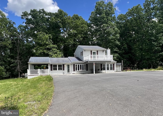 1037 Raven Rocks Rd, Springfield, WV 26763 - traditional home with covered porch and driveway