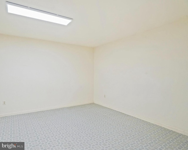 408 Maravista Ct, Silver Spring, MD 20905 - spare room featuring baseboards
