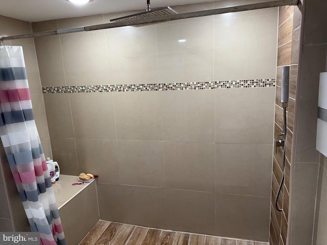 839 Bordentown Rd, Burlington, NJ 08016 - full bath with tiled shower and wood finished floors