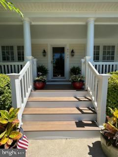 4784 Wermuth Way, Woodbridge, VA 22192 - view of exterior entry with a porch