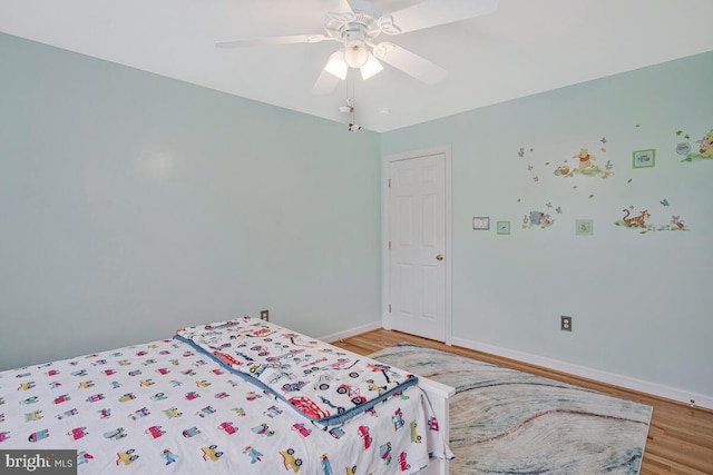 927 Brick Manor Cir, Silver Spring, MD 20905 - bedroom featuring light wood-type flooring, baseboards, and a ceiling fan