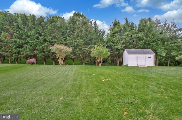 927 Brick Manor Cir, Silver Spring, MD 20905 - view of green lawn