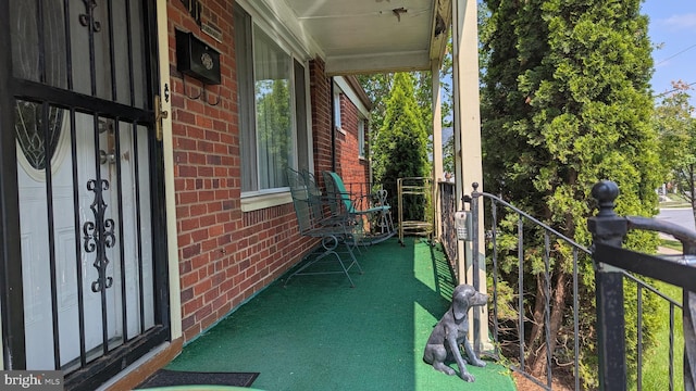 1611 Parham Rd, Silver Spring, MD 20903 - view of covered porch