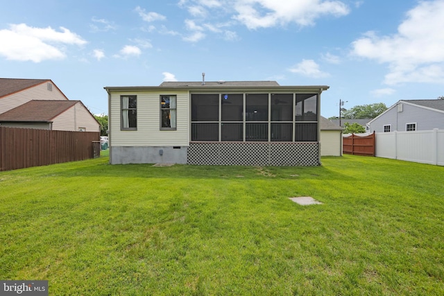 13 Briarcliff Rd, Marlton, NJ 08053 - rear view of house with a sunroom