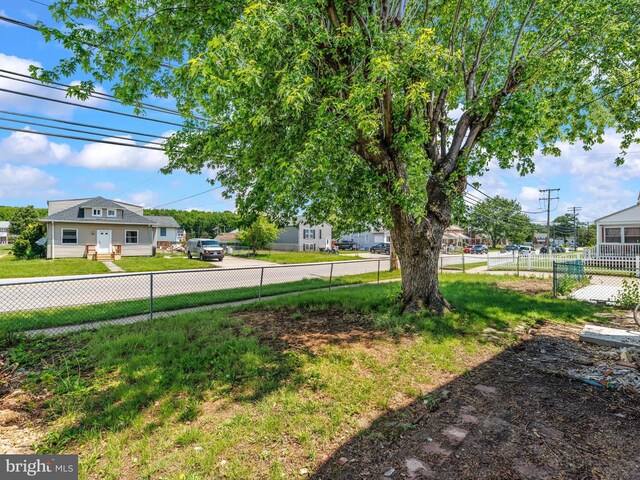 7907 Wallace Rd, Dundalk, MD 21222 - view of yard