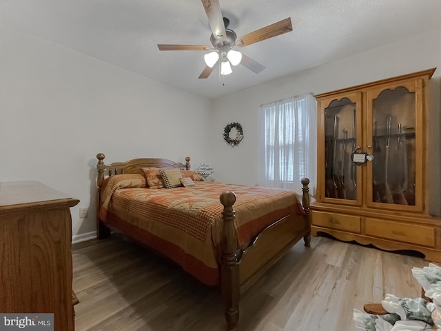 6165 Hawthorne Rd, La Plata, MD 20646 - bedroom with light wood-style flooring and ceiling fan