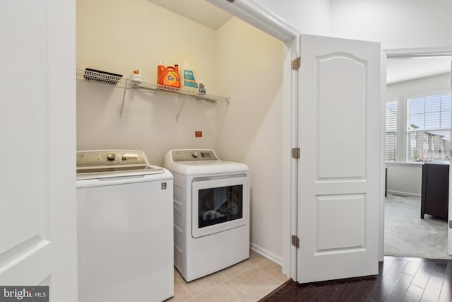 42533 Benfold Sq, Brambleton, VA 20148 - laundry room featuring independent washer and dryer