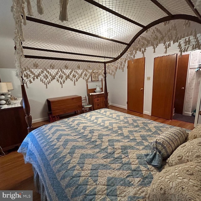 603 Jefferson Blvd, Reading, PA 19609 - bedroom with wood finished floors and baseboards