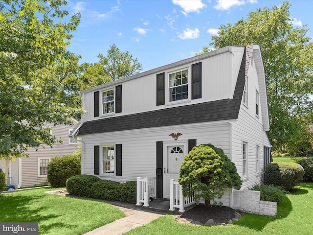 1229 7 Oaks Rd, Halethorpe, MD 21227 - dutch colonial featuring roof with shingles and a front lawn