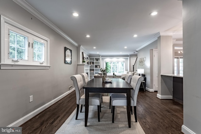 5632 Glenwood Dr, Alexandria, VA 22310 - dining area featuring crown molding, dark wood-style floors, and recessed lighting