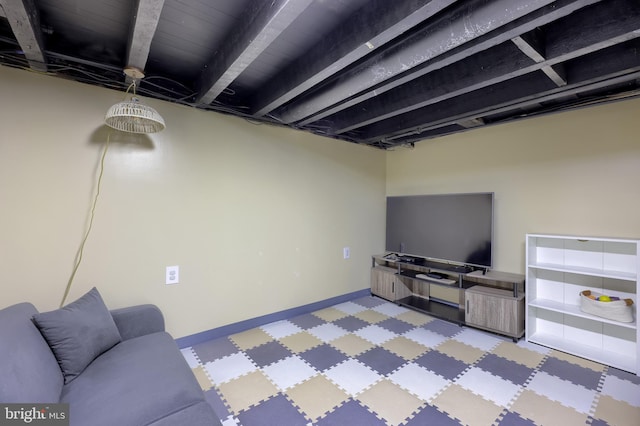 616 New Holland Ave, Lancaster, PA 17602 - living area featuring light floors and baseboards