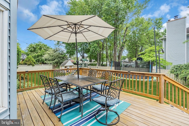 20 Elkshead Ter, Hamilton, NJ 08620 - deck with outdoor dining area