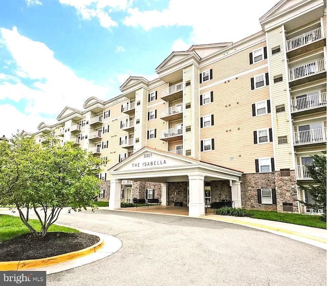 6301 Edsall Rd Unit 224, Alexandria, VA 22312 - view of apartment building / complex