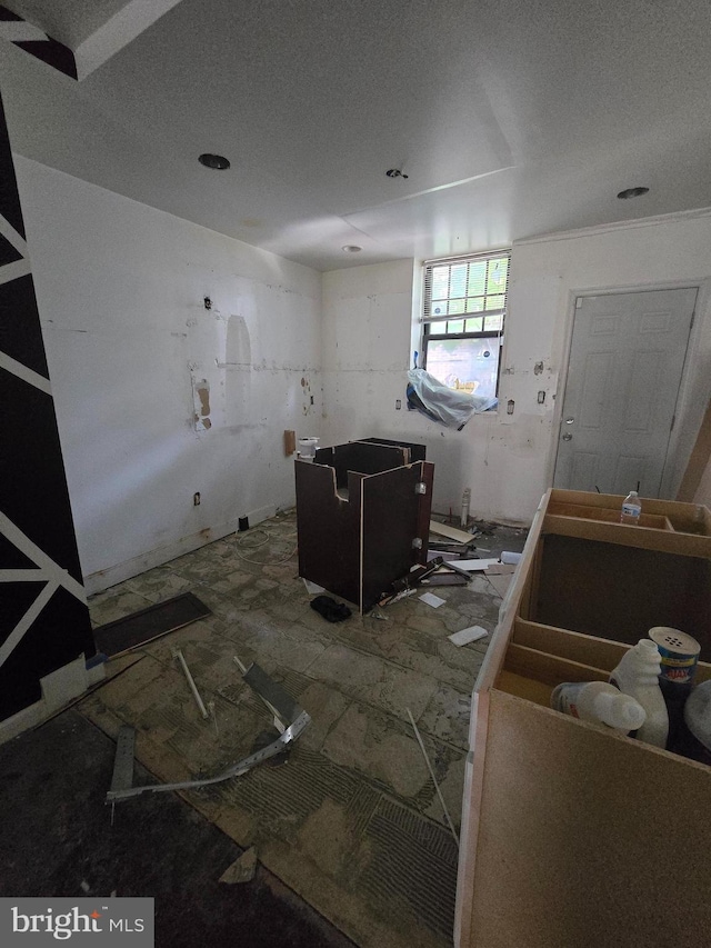 3951 N Delhi St, Philadelphia, PA 19140 - washroom with a textured ceiling