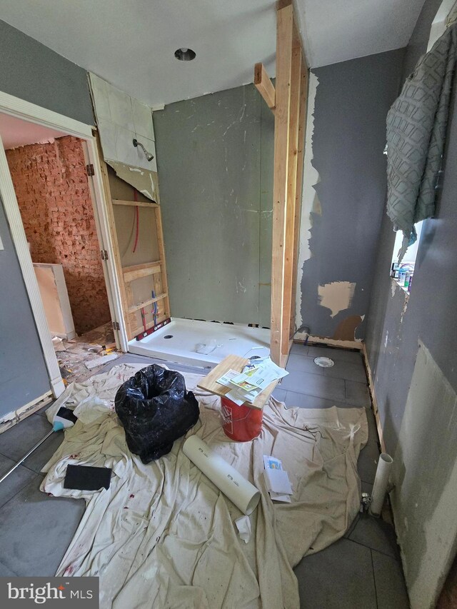 3951 N Delhi St, Philadelphia, PA 19140 - view of bathroom