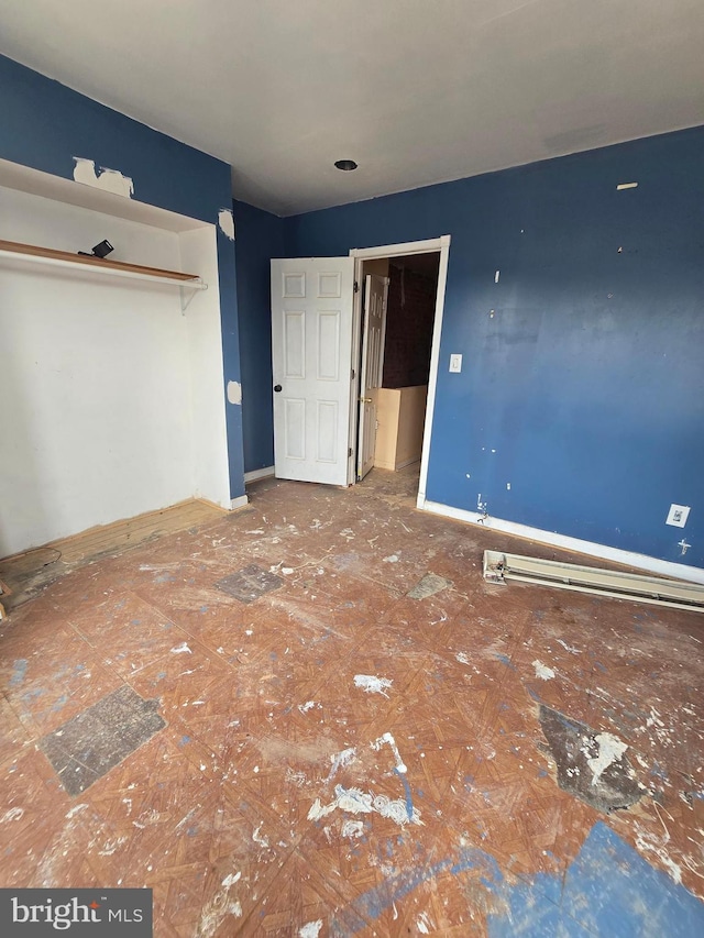 3951 N Delhi St, Philadelphia, PA 19140 - unfurnished bedroom featuring baseboards