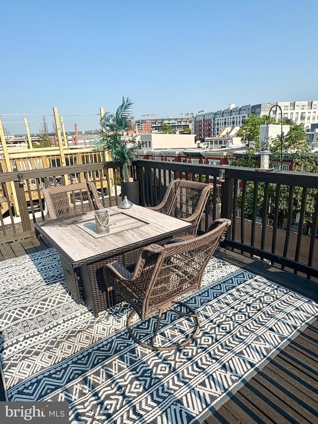 107 W Ostend St, Baltimore, MD 21230 - deck with outdoor dining area