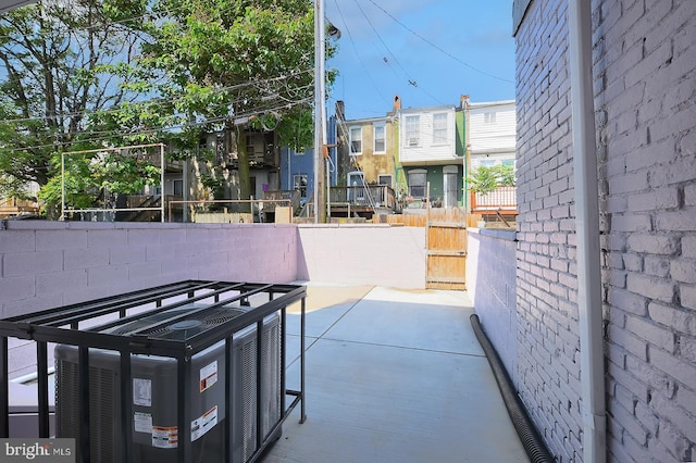 538 N Lakewood Ave, Baltimore, MD 21205 - view of patio