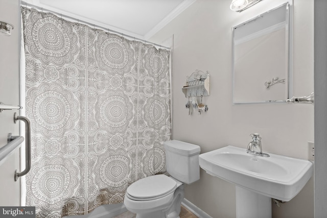 10004 Farrar Ct, Cheltenham, MD 20623 - bathroom featuring toilet, crown molding, and curtained shower