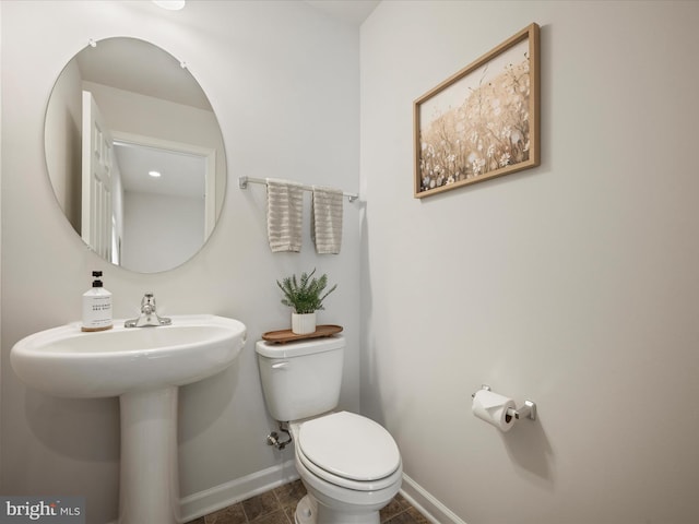 262 Norland Knoll Dr, Stephenson, VA 22656 - half bath featuring baseboards and toilet