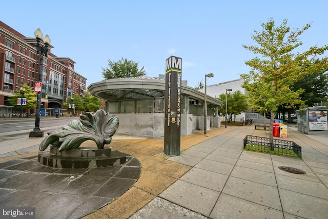739 Newton Pl NW Unit 105, Washington, DC 20010 - view of patio / terrace