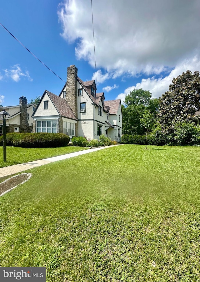 647 Aronimink Pl, Drexel Hill, PA 19026 - view of home's exterior featuring a yard