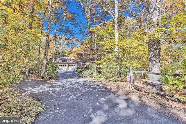 8150 Wolf Run Shoals Rd, Clifton, VA 20124 - view of asphalt driveway